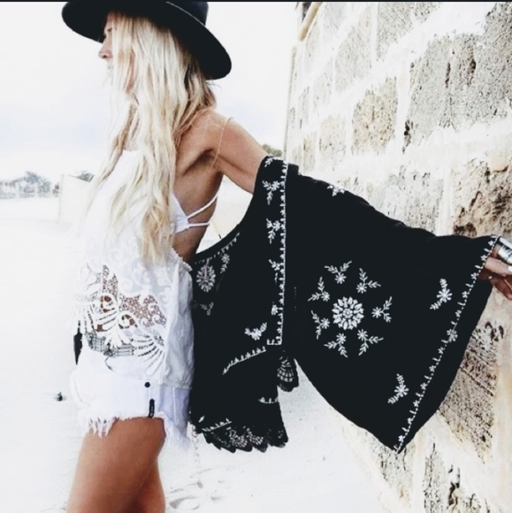 Free People Tops - Free People S Kimono Gray Bohemian Embroidered